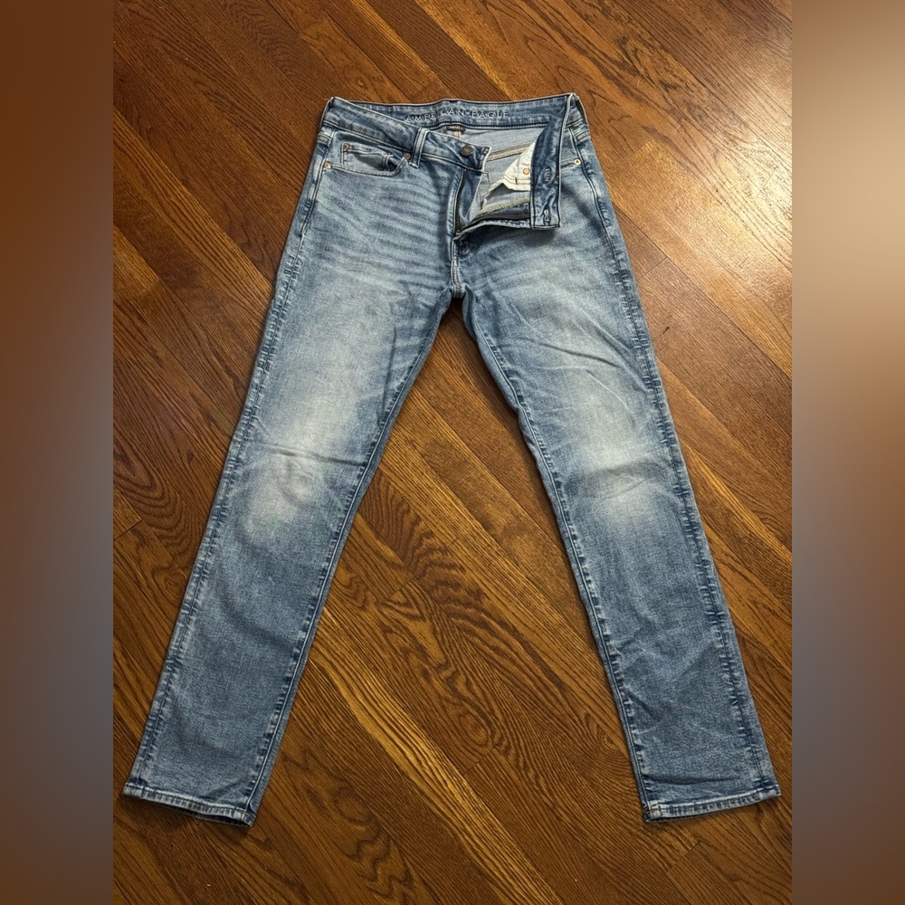 Men's Slim 30x32 Light Blue American Eagle Jeans (excellent shape!)